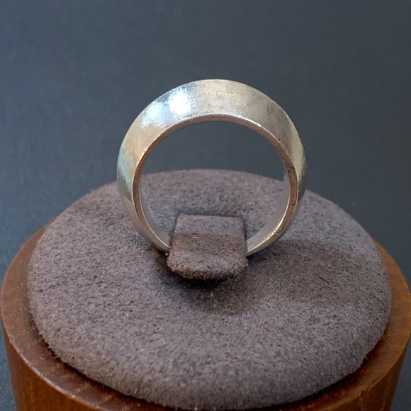 Sterling Silver 925 Knife Edge Tapered Band Textured & Shiny Finish Size 5 - Picture 4 of 15